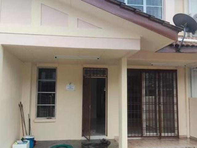 Refurbished Good Condition Botanic Klang 2sty House Gated Guarded Rent