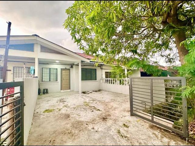 REFURBISHED Near LRT Single Storey Terrace BK 1 Bandar Kinrara