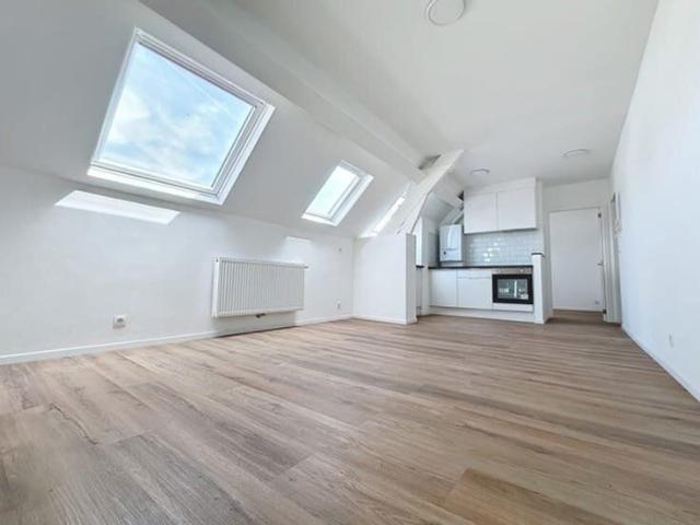 Refurbished one bedroom flat