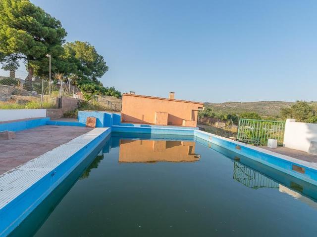 Ref 04287 Dos fincas rústicas con vivienda, piscina y terreno de naranjos en producción en entorno natural privilegiado