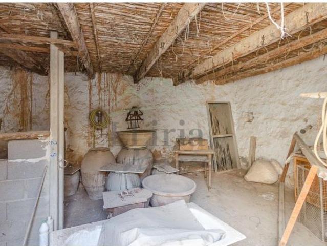 Ref. 04340. Casa independiente con patio para reforma en Vilamarxant, zona centro
