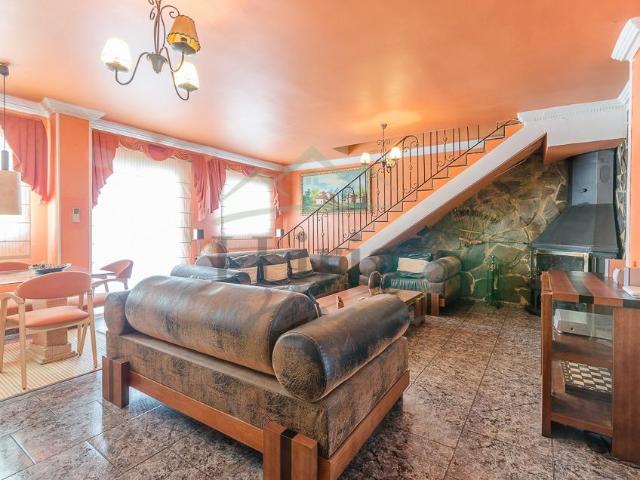 Ref. 04358 – EXCLUSIVA Piso dúplex en Villamarchante con garaje incluido