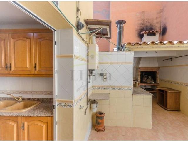 Ref. 04377. EXCLUSIVA Amplia vivienda con terraza y barbacoa en el centro de Llíria, junto al metr