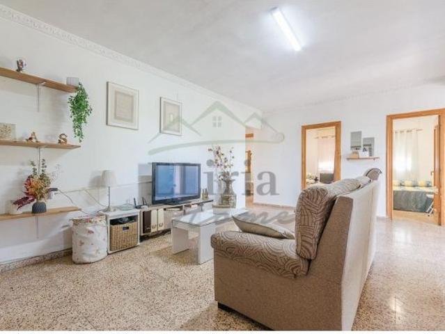 Ref. 04382. EXCLUSIVA Chalet independiente en Llíria con amplia parcela y dos viviendas independie