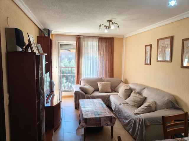 ref 08658 salico vende Piso listo para entrar a vivir con garaje, trastero y ascensor en zona Avenida Valencia