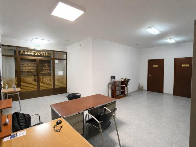 ref 08659 Salico vende local comercial de 203 m2 a pie de calle con doble acceso