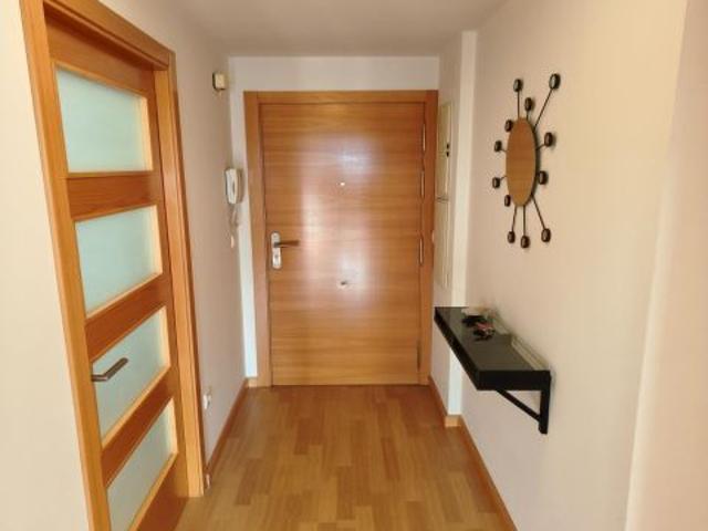 Ref 08661 Salico vende piso luminoso de 2 habitaciones con balcón, garaje y trastero