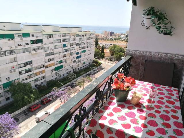 REF. 1241 PISO DE 2 DORMITORIOS ARROYO DE LA MIEL CENTRO VISTAS AL MAR