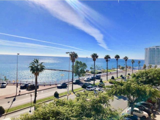 REF. 1234 2 LINEA DE PLAYA 2 DORMITORIOS TORREQUEBRADA, BENALMADENA