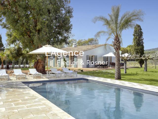 REF 146: LOCATION RAMATUELLE VILLA AU COEUR DES VIGNES