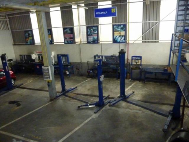 REF 1430 N. COMERCIAL 1000 m2 TUI