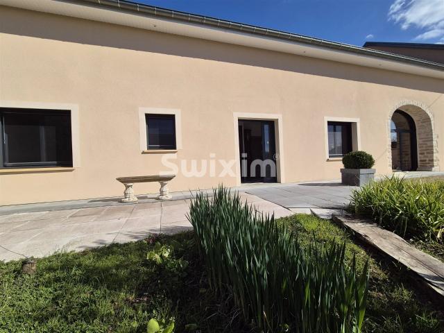 REF 19331AA: 15mn d'AUXONNE ANCIENNE FERME DE PLAIN PIED A. 183m² Auxonne