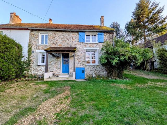 Ref 2213: Belle et grande maison avec parc superbement arboré