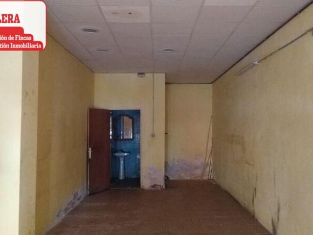 Ref. 4293 Local en zona comercial de Ibi