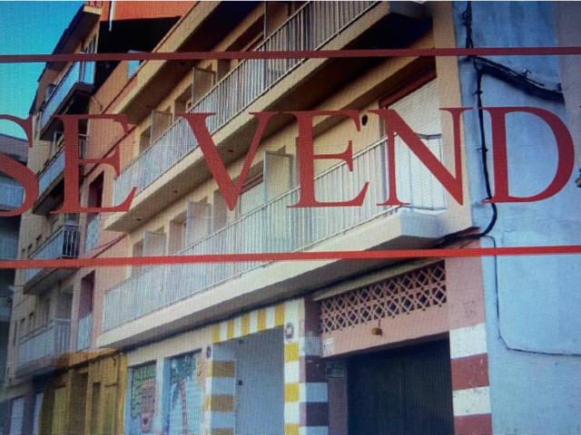 REF 46012 EDIFICIO EN VENTA EN EL PERELLONET VALENCIA