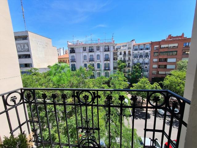 Ref. 5104. Madrid, Chamberí. Piso, 98m2