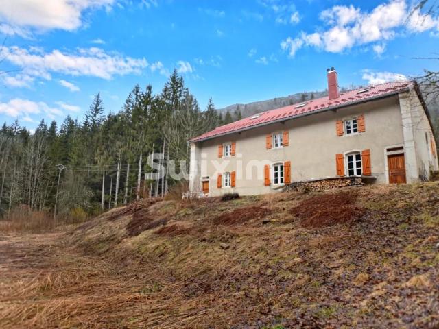 Réf 70435Ep: Secteur Haut Jura, entre Les Rousses et St Cla. 308m² Saint Claude