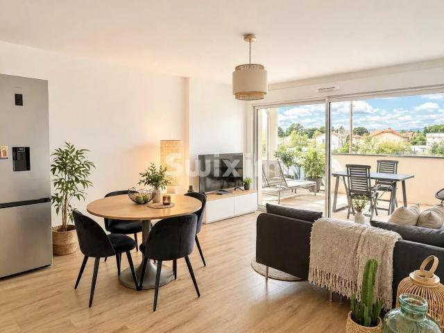 Réf 70675Fc: Proche Saint Jame et les Champs,au sein d’une. 52m² Montélimar