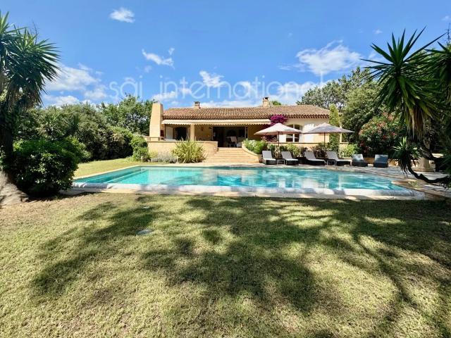 Ref 963: Gassin Sinopolis Villa Provençale 187m² Gassin