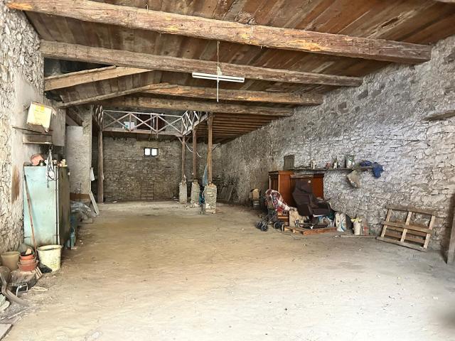 REF CAMPAGNE3 MINERVOIS Remise 182m2 + Dépendance
