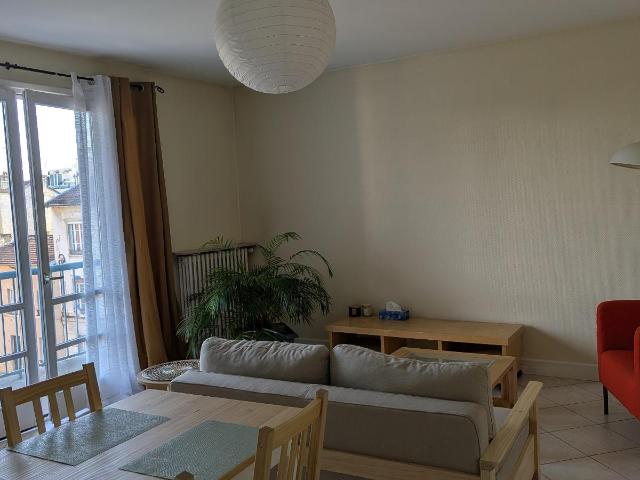Réf: GES00420045 787, 3 pièce s, VILLEURBANNE