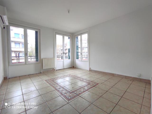 Réf: GES00450003 492, 4 pièce s, GIVORS