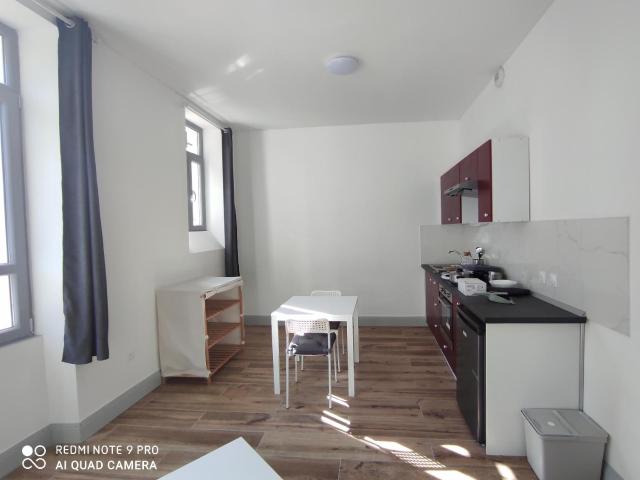 Réf: GES02570002 369, 1 pièce s, BOURG EN BRESSE