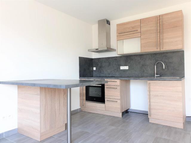 Réf: GES46030018 371, 3 pièce s, CRAPONNE