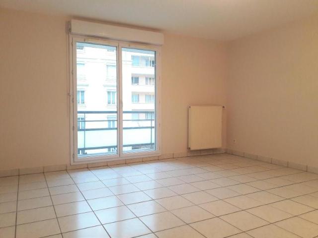 Réf: GES51060130 372, 2 pièce s, VILLEURBANNE