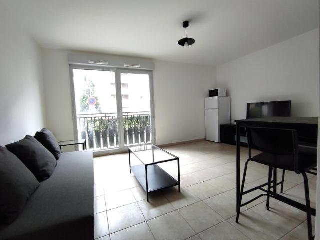 Réf: GES79803313 374, 1 pièce s, VILLEURBANNE