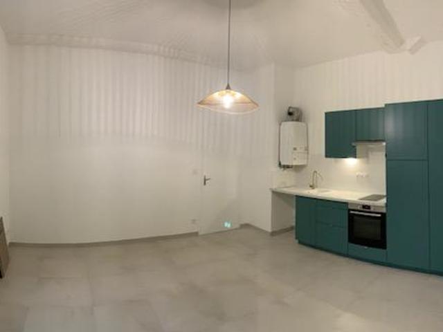 Réf: GES86200008 372, 2 pièce s, LYON