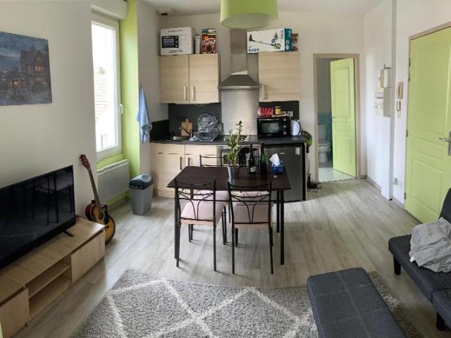 Réf: GES96150014 369, 1 pièce s, BOURG EN BRESSE