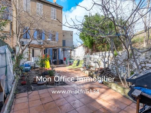 Référence: 5134 AMA Appartements+ cour + dépendance
