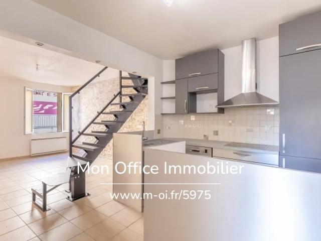 Référence: 5975 BMA Appartement Duplex 3 pièces au coeur du village