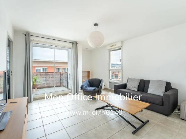 Référence: 6140 DVI Appartement 2 pièces, proche des Allées Provençales avec balcon et box