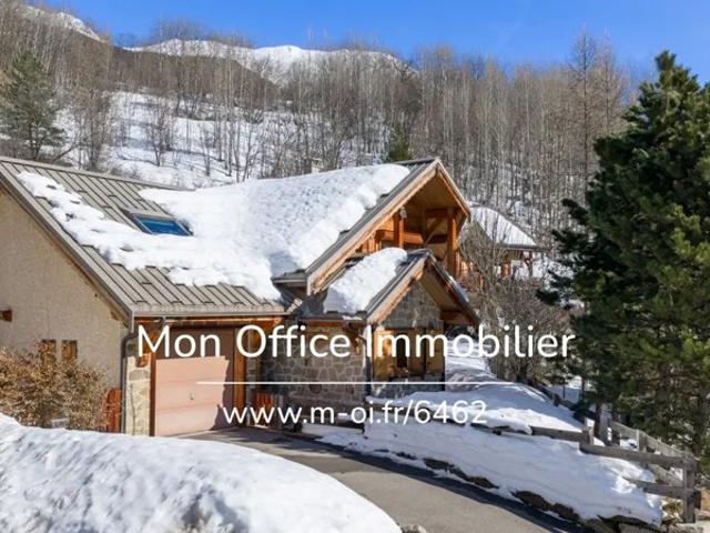 Référence: 6462 MBE Chalet Lombard Type 5 avec Sauna/Jacuzzi + Garage