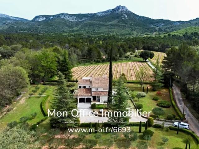 Référence: 6693 BMA Maison 6 pièces