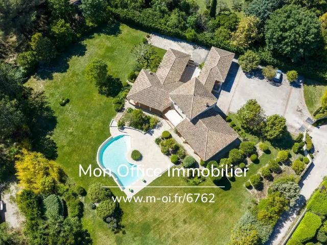 Référence: 6762 Nfi Villa + studio indépendant, piscine 290m² Venelles