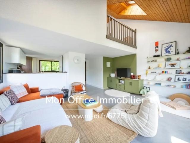Référence: 6775 BAU Appt Duplex 93m² Vue lac Cave