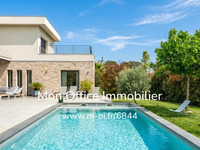 Référence: 6844 AUS Maison contemporaine 210m² avec piscine Ventabren
