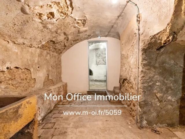Référence: 6846 ETH Lot de 4 Caves 64m2 Centre ville historique Aix en Provence 13100