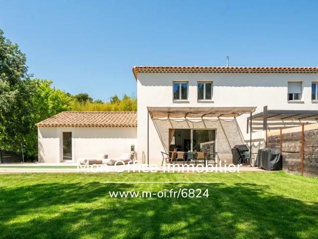 Référence: 6824 BMA. Maison 5 pièces sur 700m2 de jardin avec Piscine
