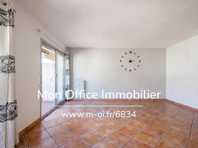Référence: 6834 Cla Exclusivité Studio avec terrasse dans. 37m² Marseille 6ème