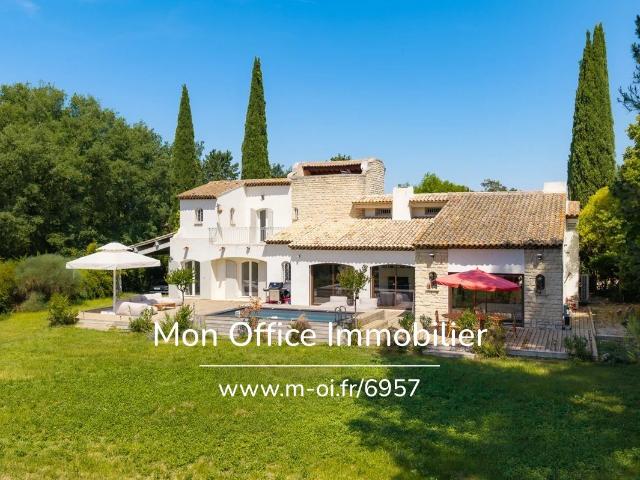 Référence: 6957 PEL Puyricard – Villa de caractère au cœu. 222m² Puyricard