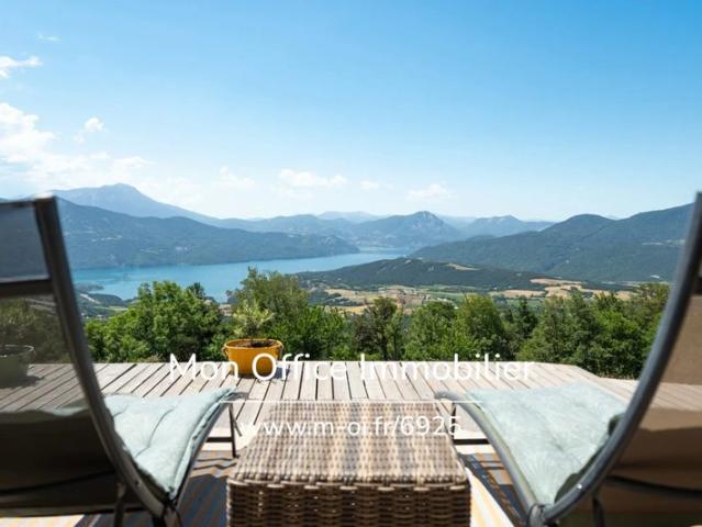 Référence: 6925 MTE. Maison Type 6 1539 m² jardin, piscine vue panoramique Lac