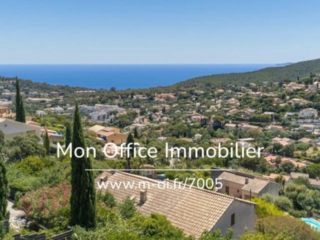 Référence: 7005 LES VILLA À RÉNOVER VUE MER AVEC TERRAIN ARBORÉ À CAVALAIRE SUR MER