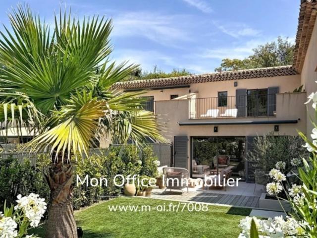 Référence: 7008 LES. DUPLEX T3 RÉNOVÉ À 100M DE LA PLAGE À VENDRE À GRIMAUD BEAUVALLON