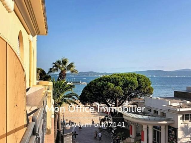 Référence: 7141 LES. APPARTEMENT VUE MER RÉNOVÉ PROCHE PLAGE & PORT À SAINTE MAXIME