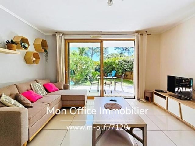 Référence: 7120 LES. APPARTEMENT T3 GRAND JARDIN PROCHE CENTRE & PLAGES À CAVALAIRE SUR MER