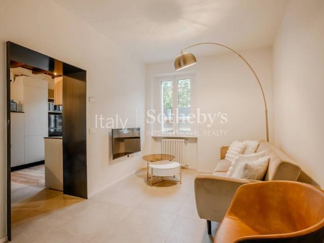 Refined apartment in the heart of Arona